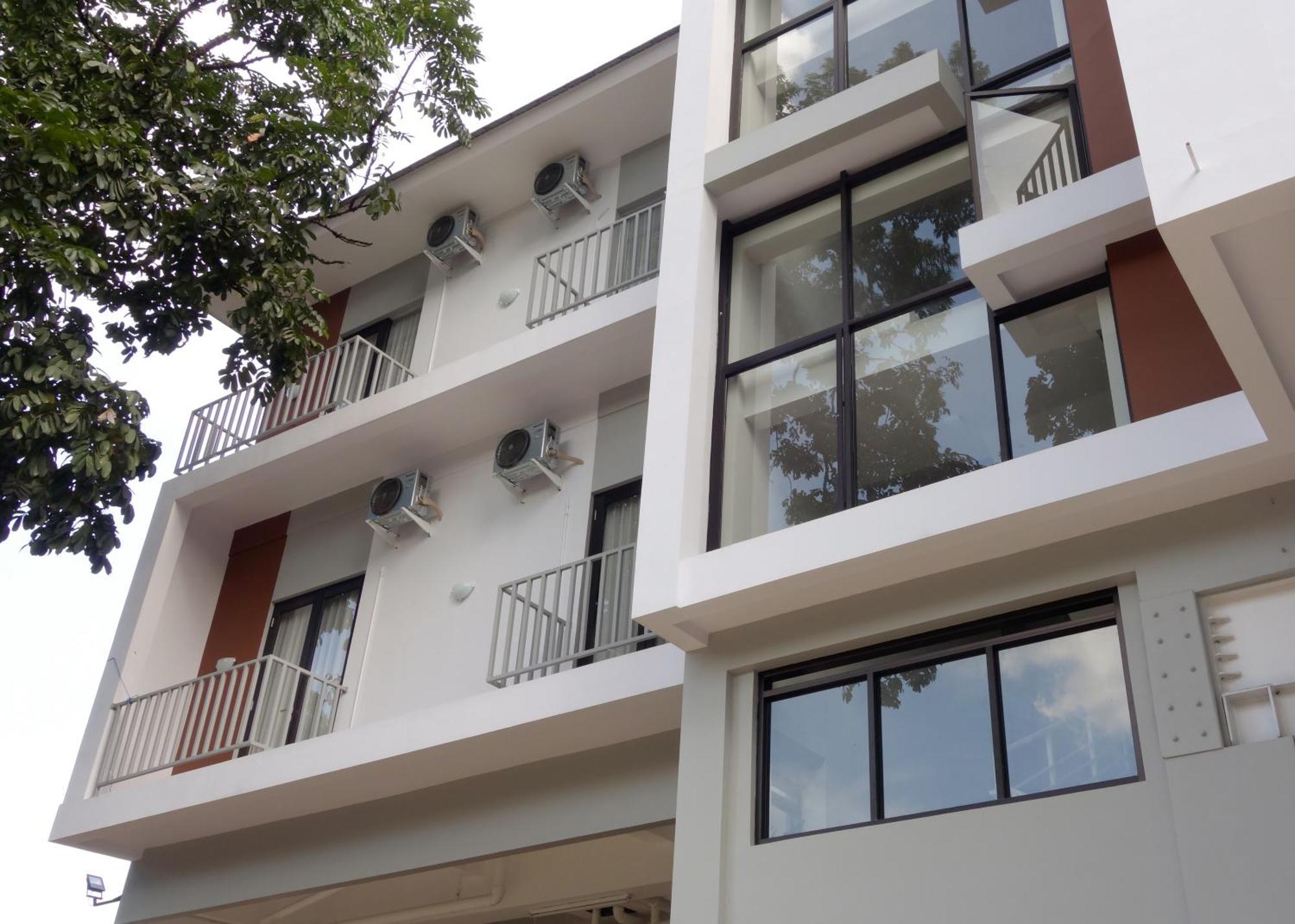Ln9 Bandung Guest House Exteriör bild